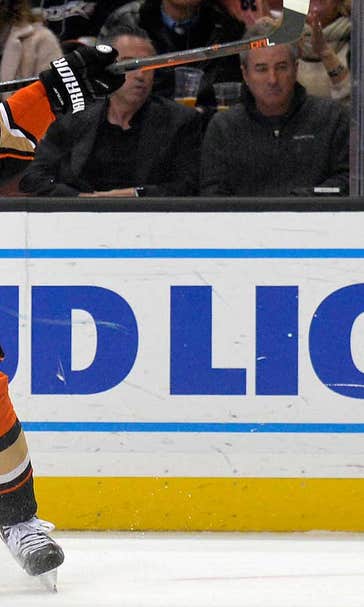 Streaking Ducks take on NHL's worst team in Avalanche